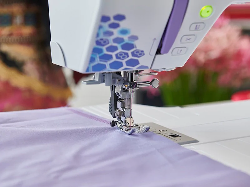 hafciarka-bernette-b79-z-programem-bernina-creator-v-9-edycja-specjalna-yaya-han-3