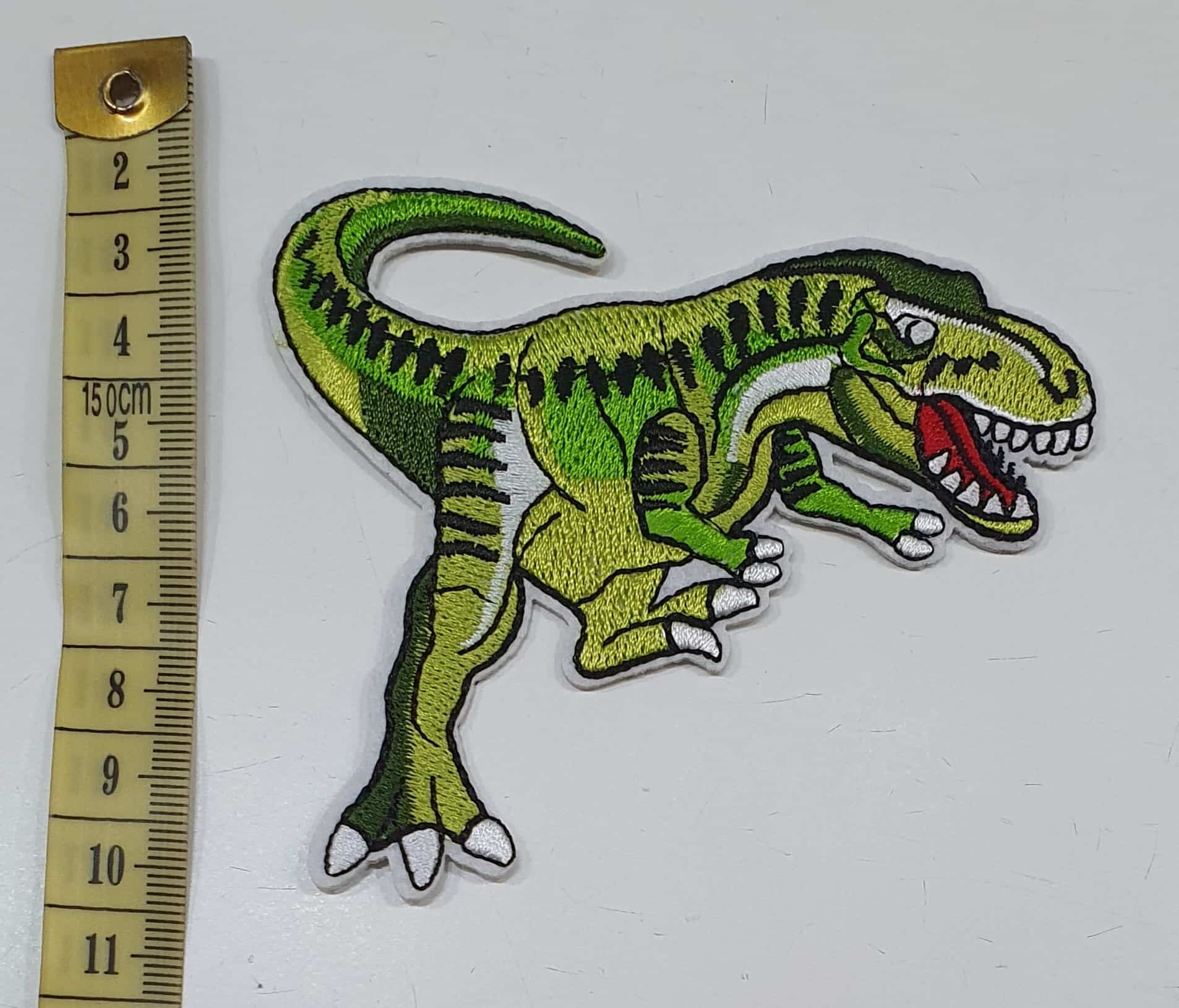 naprasowanka-dino-zielony