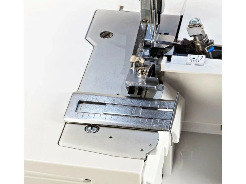 prowadnik-krawedziowy-do-owerloka-bernina-l450-l460-3